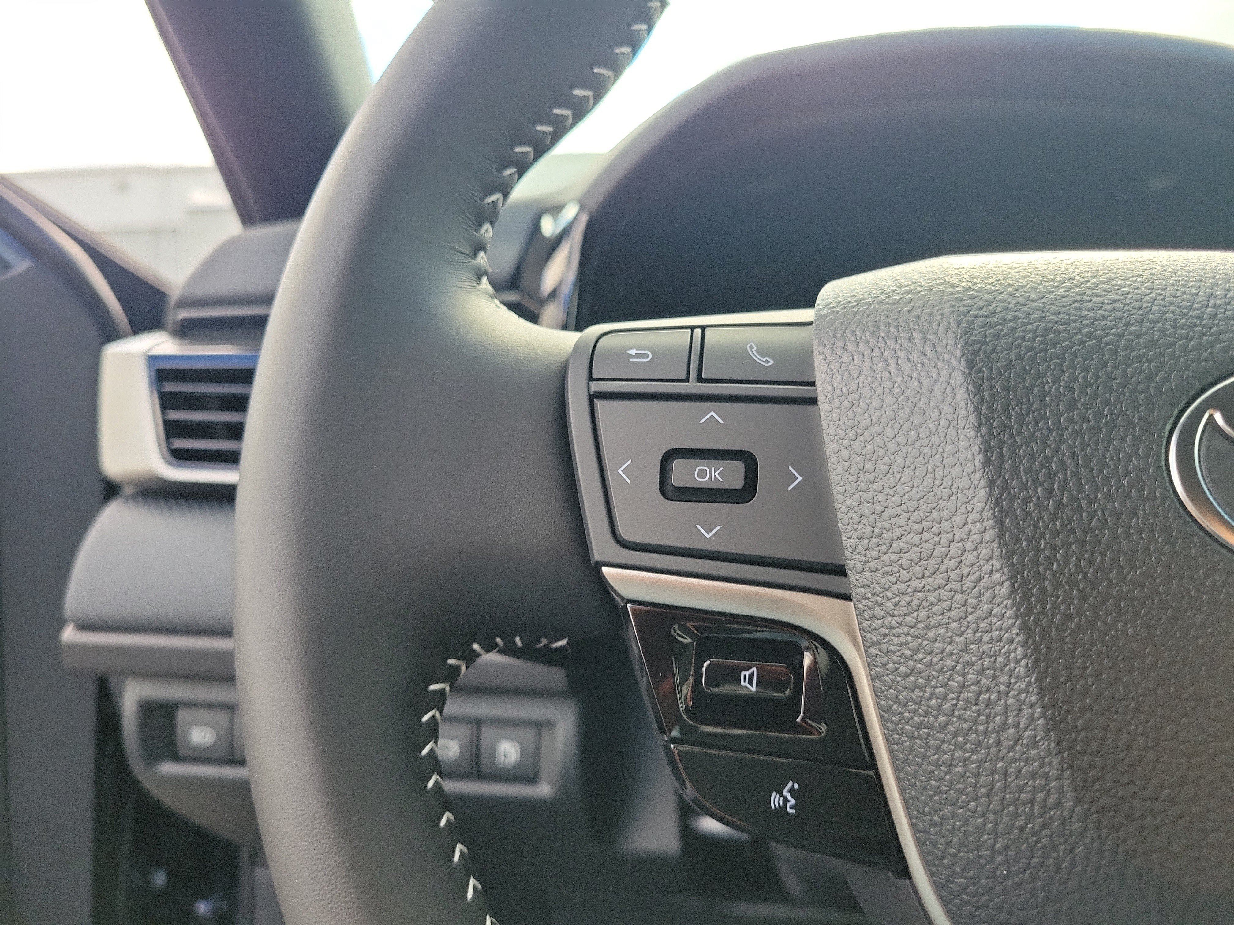 New 2026 Toyota Camry SE FWD image 22