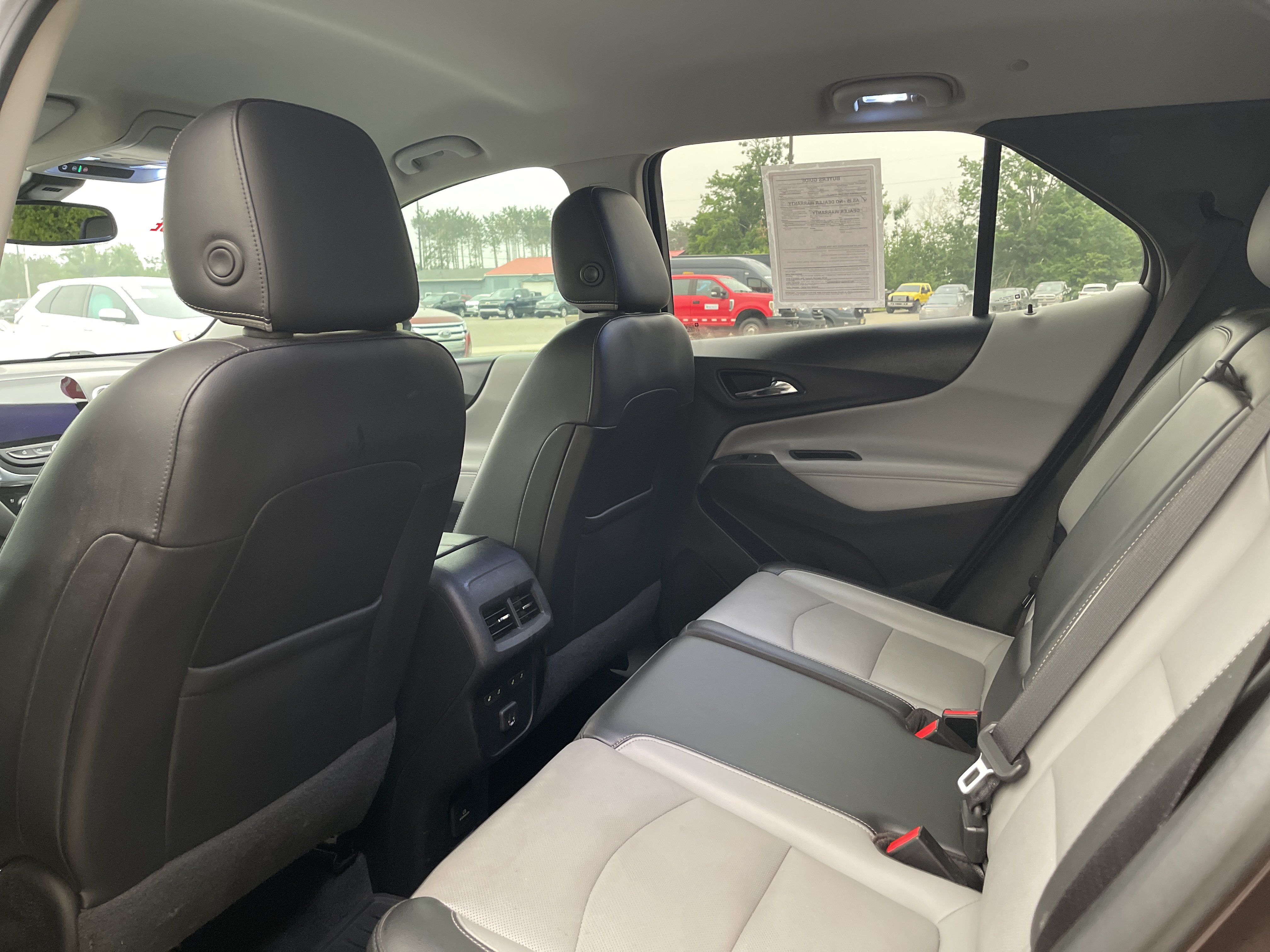 Used 2020 Chevrolet Equinox Premier AWD/4WD image 10