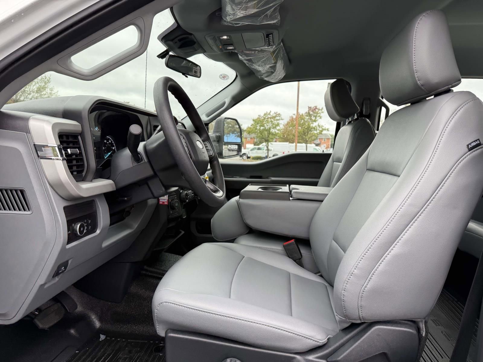 New 2026 Ford F250 XL w/ XL Off-Road Package image 9