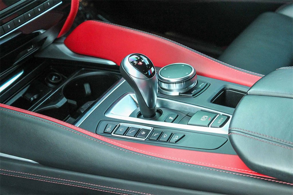 Used 2018 BMW X6 M image 24