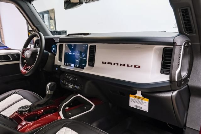 Used 2025 Ford Bronco Heritage Edition AWD/4WD image 51