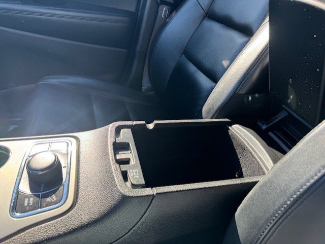 Used 2021 Jeep Grand Cherokee Limited AWD/4WD image 24