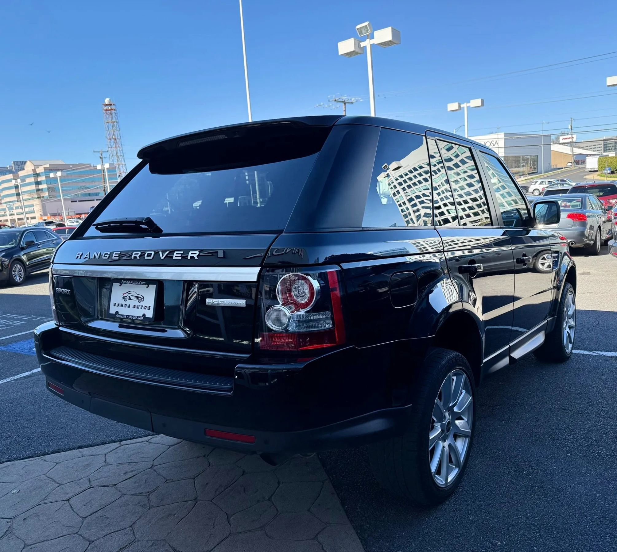 Used 2013 Land Rover Range Rover Sport HSE LUX image 6