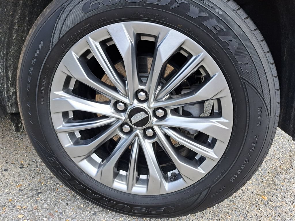 Used 2025 Cadillac XT4 Premium Luxury FWD image 26