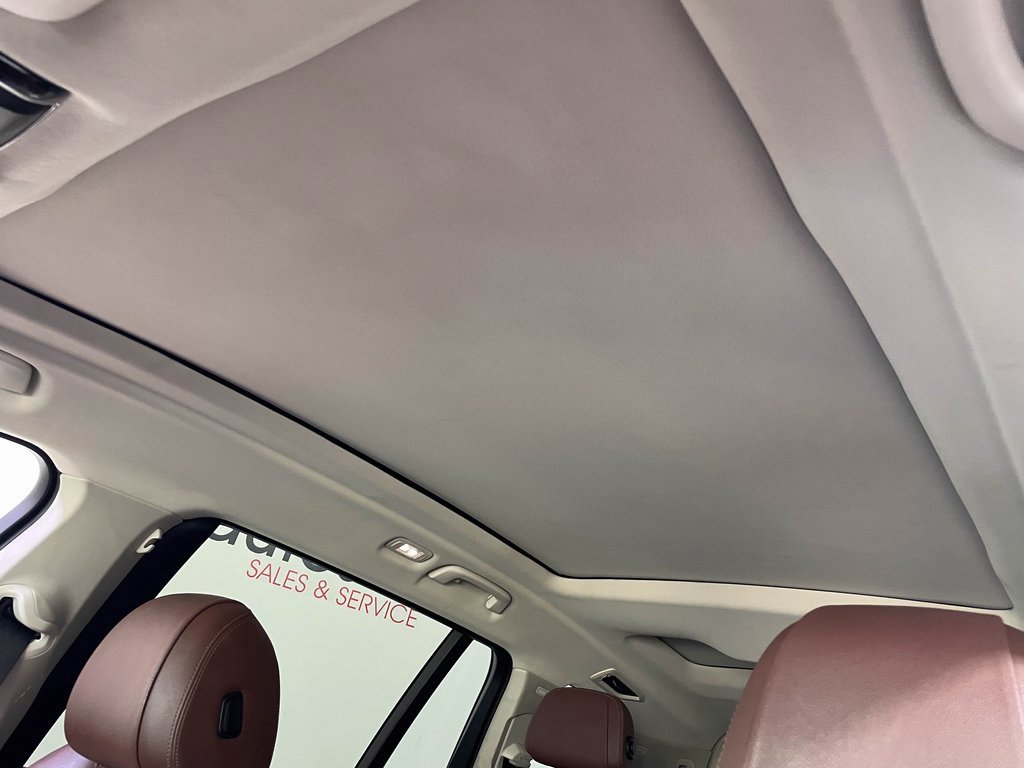 Used 2021 BMW X7 xDrive40i w/ Premium Package image 23