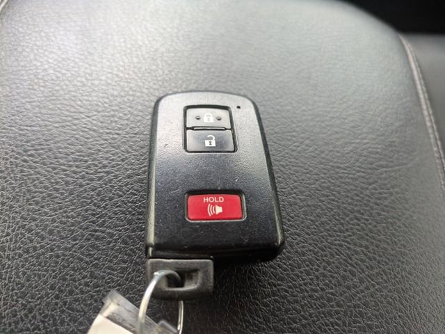 Used 2020 Toyota 4Runner Nightshade AWD/4WD image 32