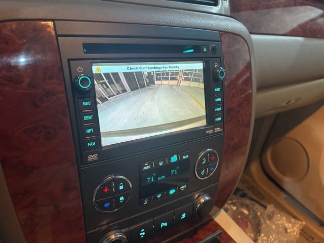 Used 2011 Chevrolet Suburban LTZ image 23