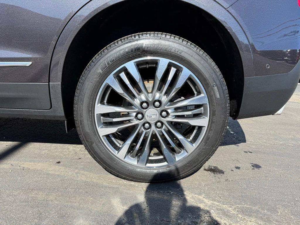 Used 2018 Cadillac XT5 Premium Luxury w/ Driver Assist Package AWD/4WD image 24