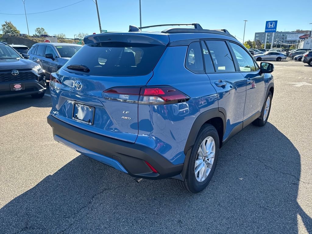New 2026 Toyota Corolla Cross LE w/ Moonroof Package image 7