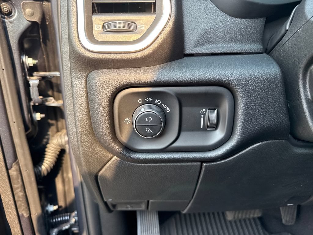 New 2026 RAM 2500 Big Horn AWD/4WD image 12