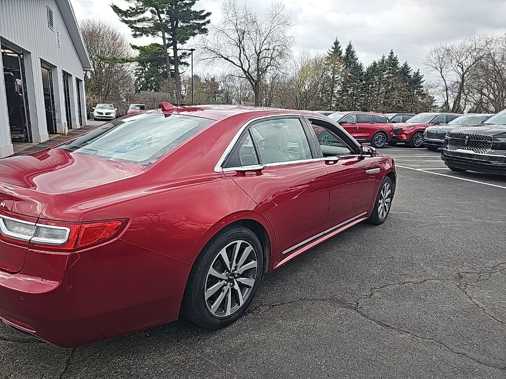Used 2018 Lincoln Continental Premiere image 5