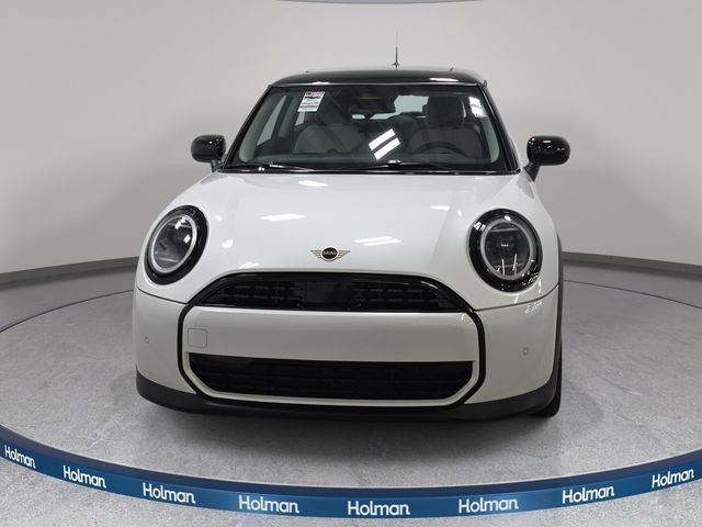 Used 2025 MINI Cooper 2-Door Hardtop FWD image 3