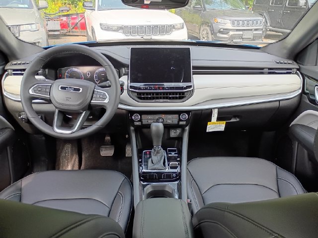 New 2026 Jeep Compass Limited AWD/4WD image 9