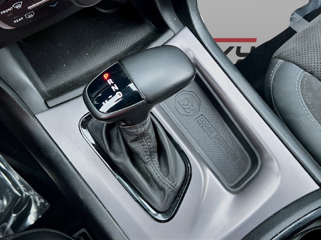 Used 2023 Dodge Charger R/T w/ Plus Group RWD image 16