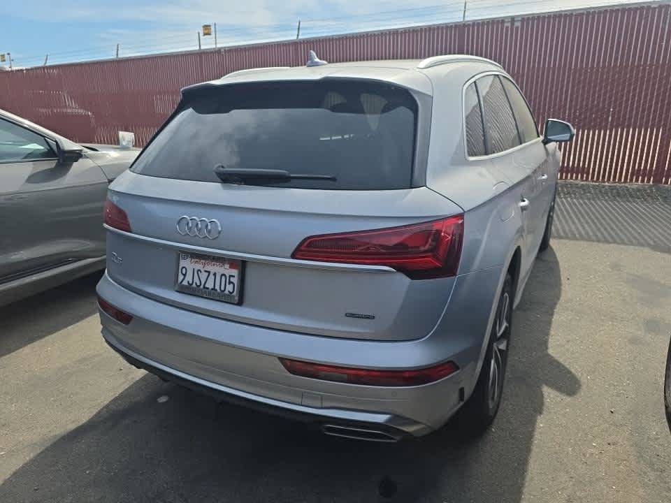 Used 2023 Audi Q5 2.0T Premium Plus w/ Premium Plus Package AWD/4WD image 7
