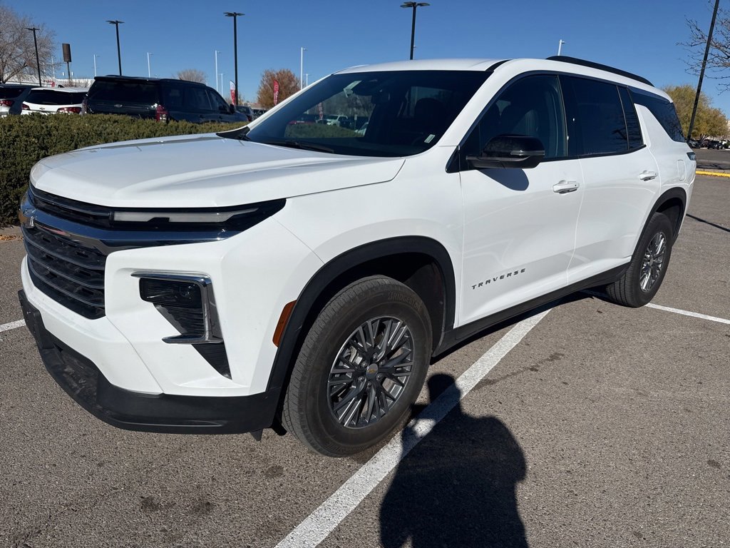 Certified 2025 Chevrolet Traverse LT image 8