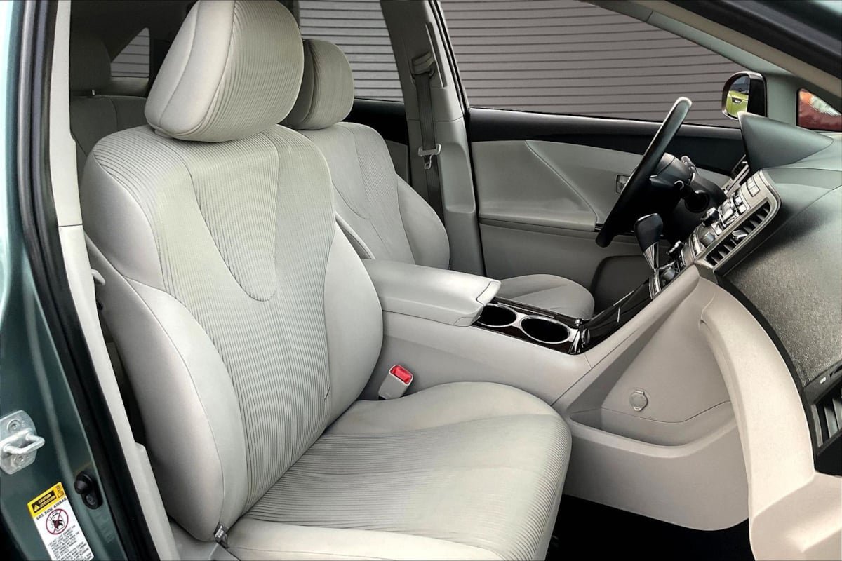 Used 2009 Toyota Venza w/ Convenience Pkg FWD image 27