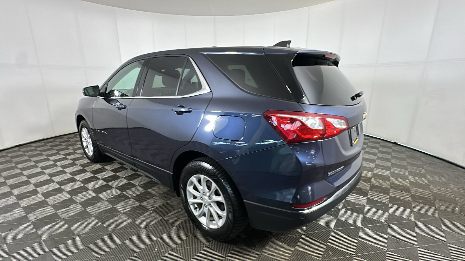 Used 2018 Chevrolet Equinox LT AWD/4WD image 5