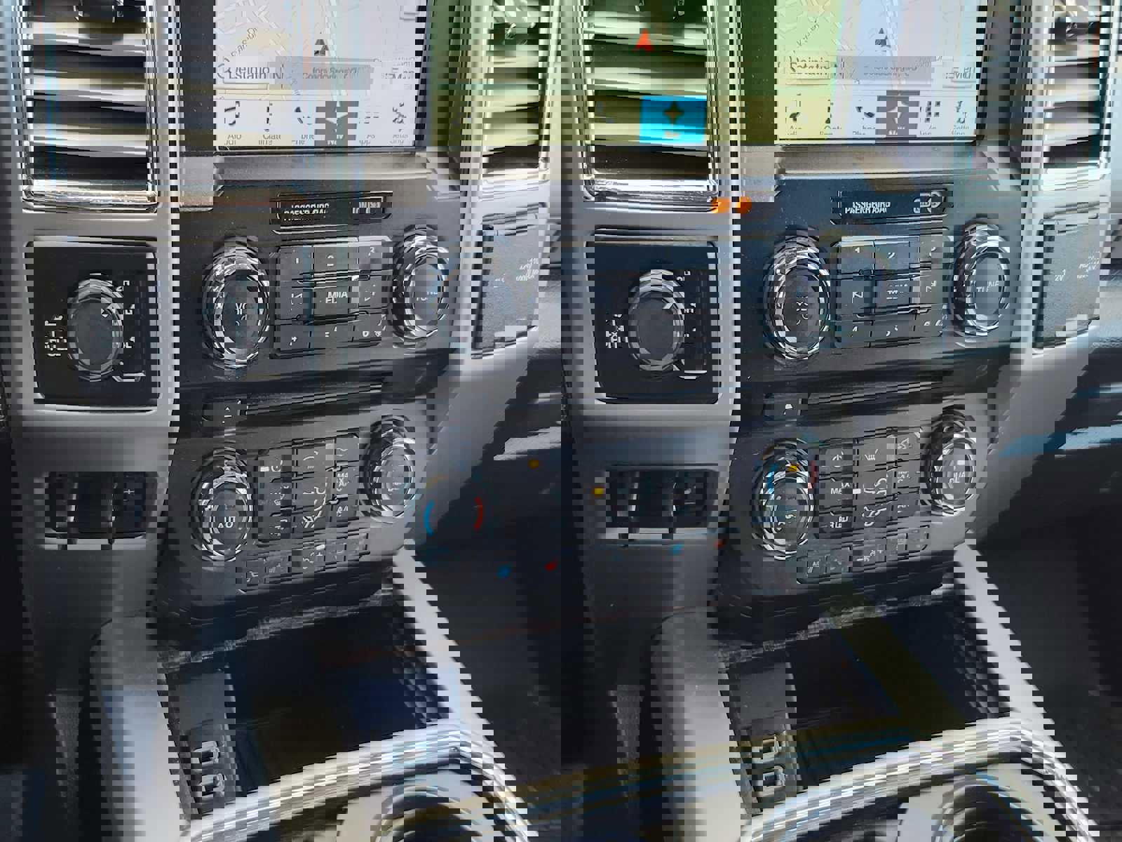 Used 2017 Ford F250 Lariat w/ Lariat Value Package image 23