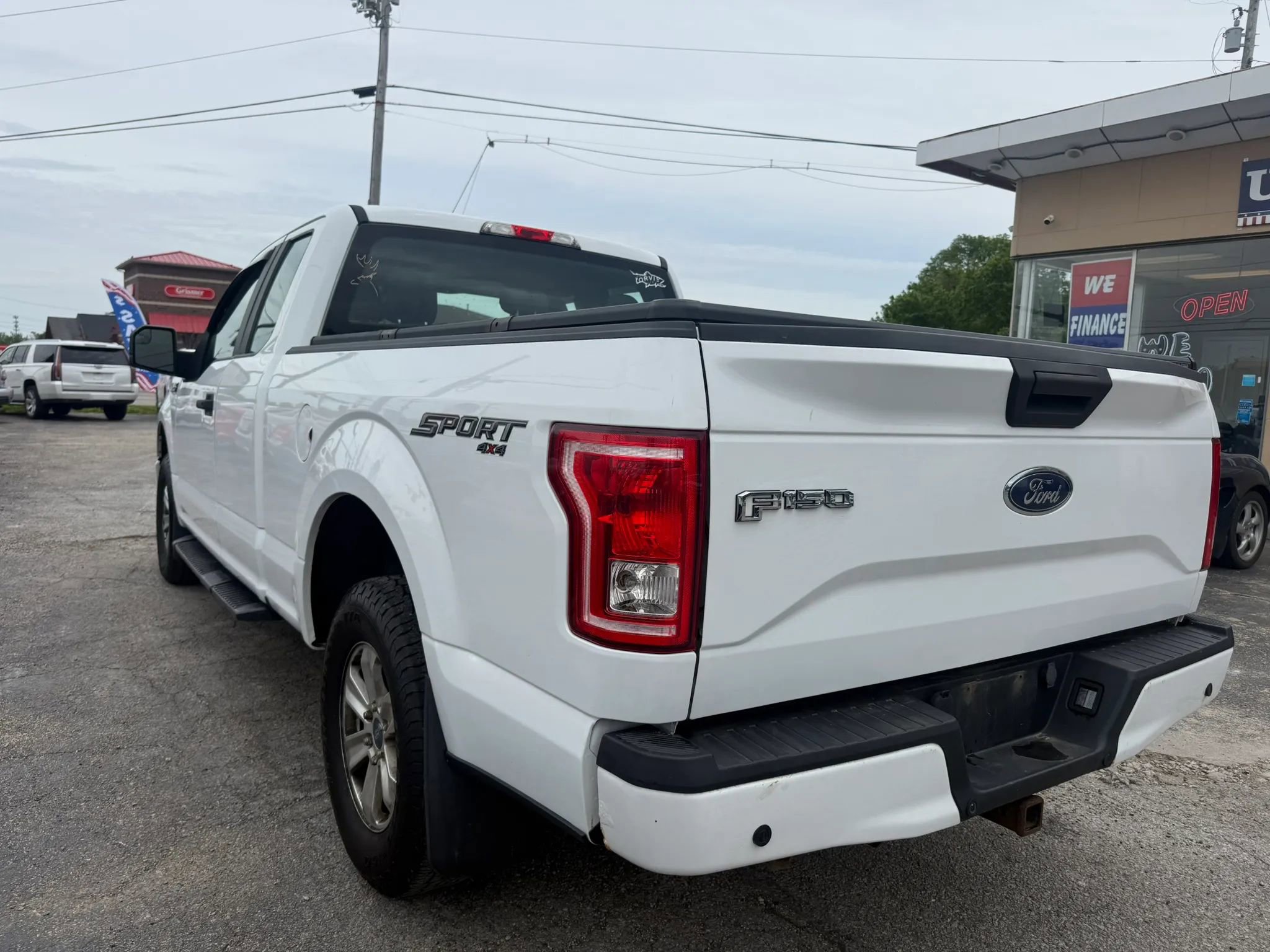 Used 2015 Ford F150 XL w/ Equipment Group 101A Mid AWD/4WD image 4