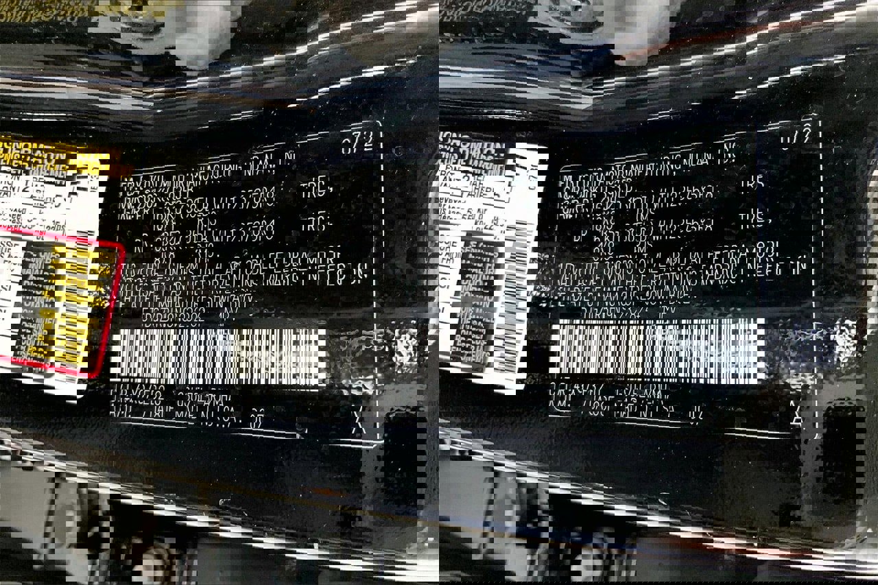 Used 2022 Toyota Highlander XLE image 33