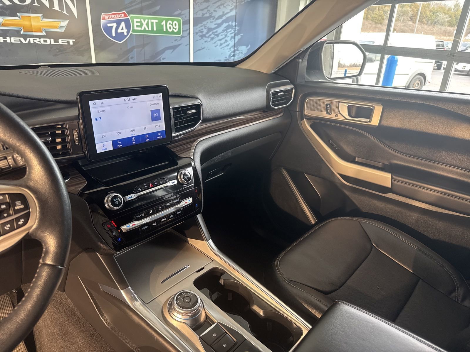 Used 2023 Ford Explorer Limited w/ Equipment Group 301A image 30