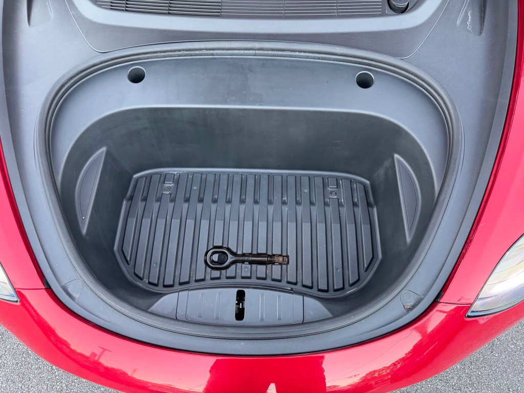 Used 2023 Tesla Model 3 Standard Range RWD image 3