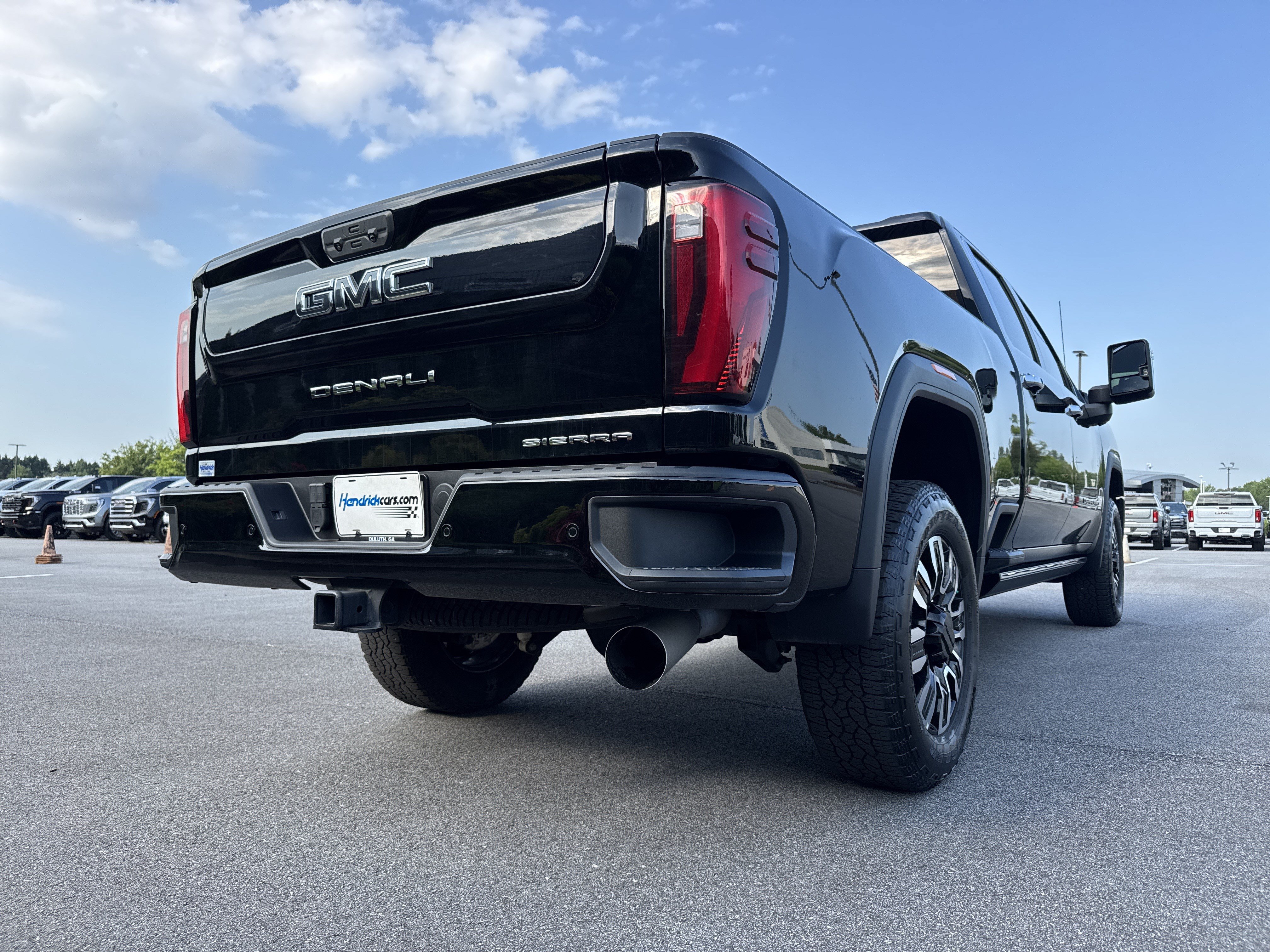 Used 2025 GMC Sierra 2500 Denali Ultimate AWD/4WD image 10