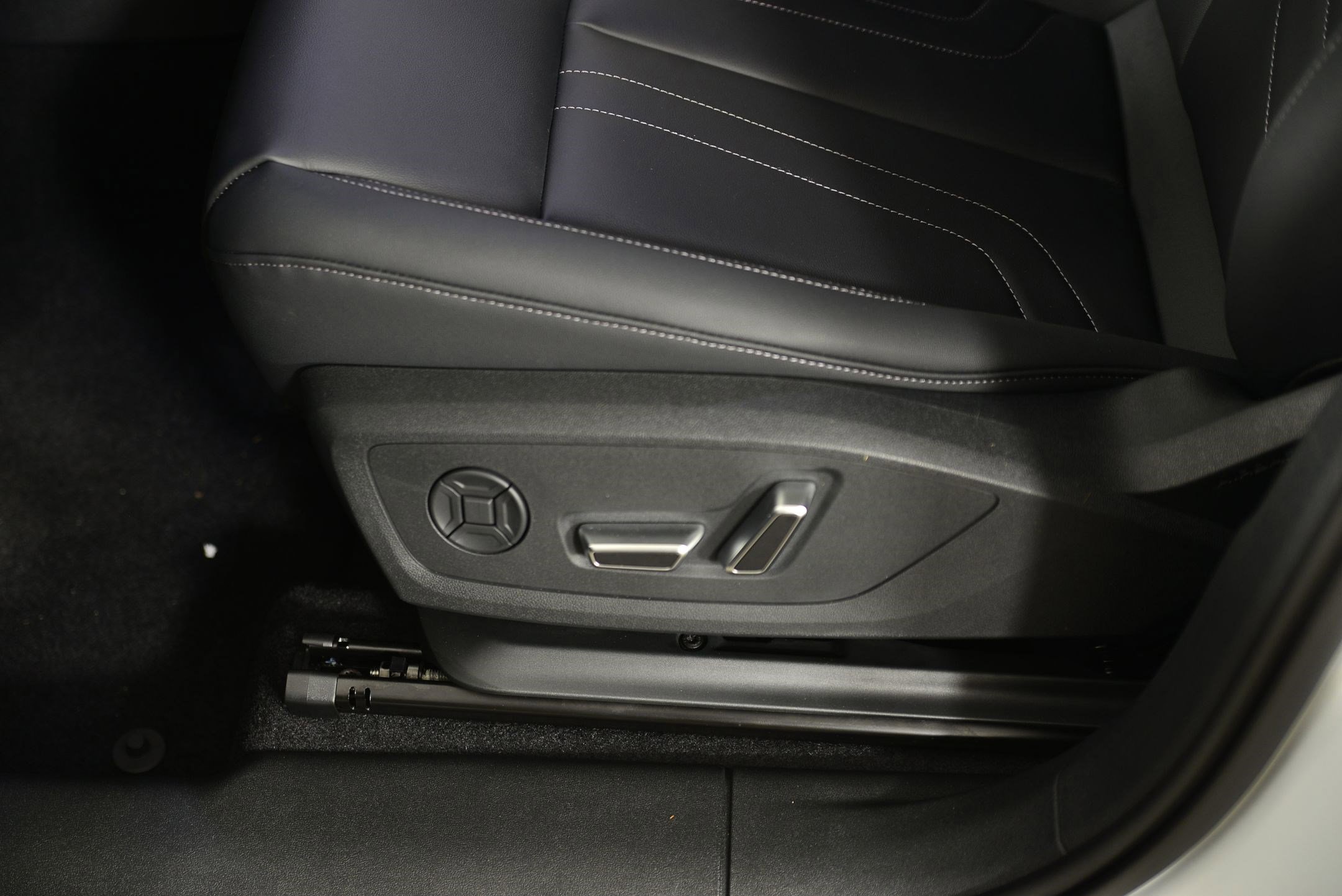 New 2026 Audi Q3 quattro 2.0T image 25