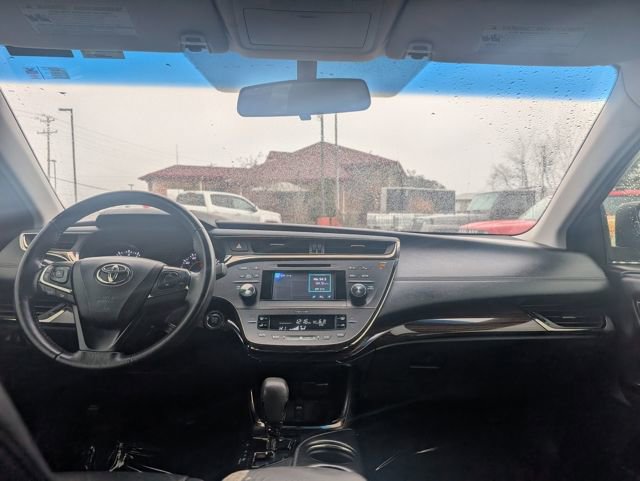 Used 2013 Toyota Avalon XLE FWD image 17