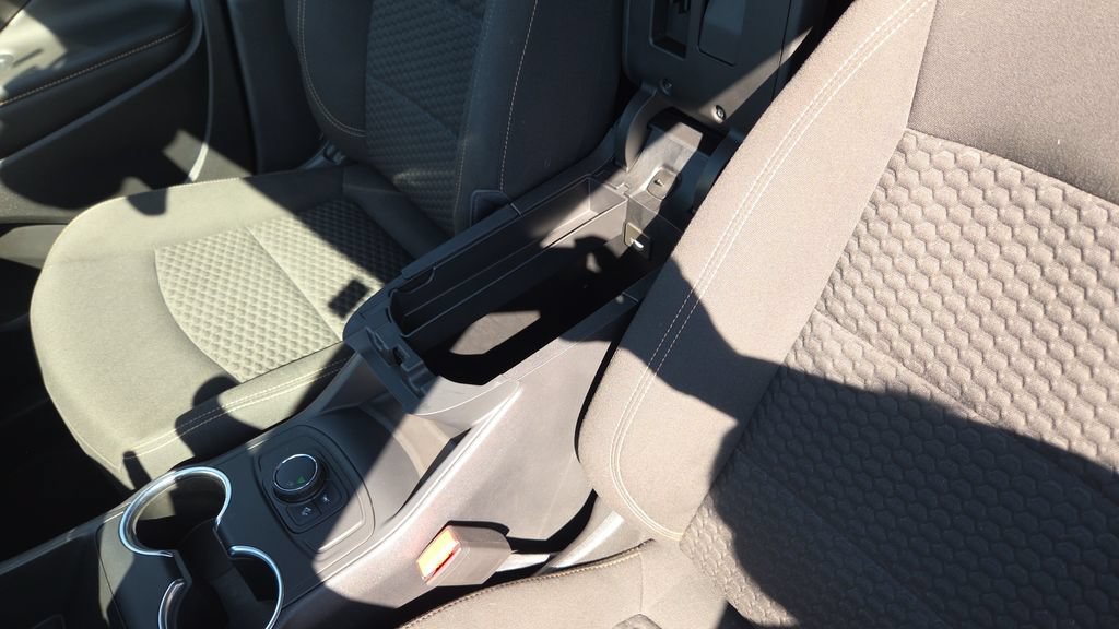 Used 2020 GMC Terrain SLE FWD image 18