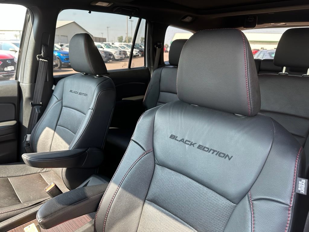 Used 2022 Honda Pilot Black Edition image 14