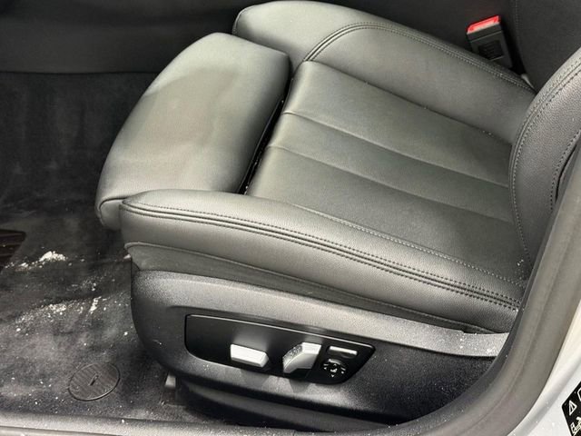 Used 2020 BMW 530i xDrive image 23