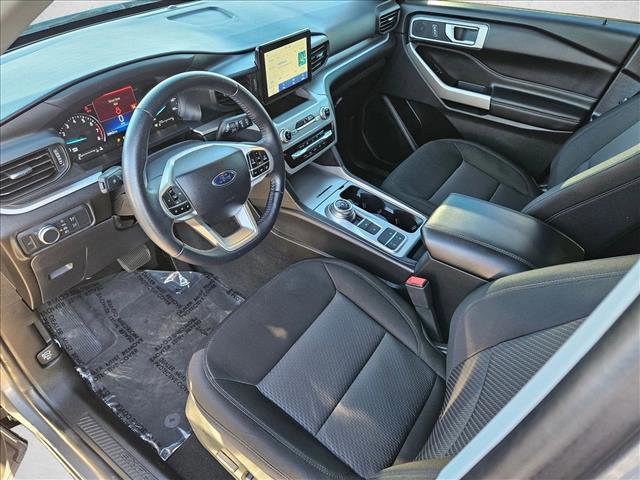 Used 2022 Ford Explorer XLT RWD image 9