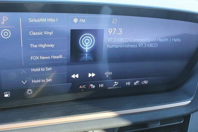 New 2025 Buick Envision Sport Touring image 38