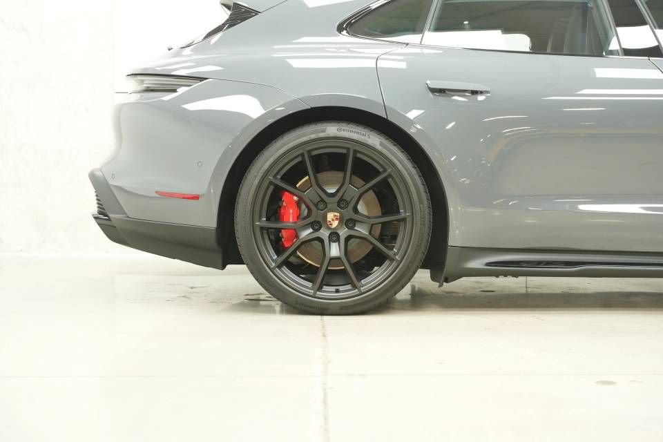 New 2026 Porsche Taycan GTS AWD/4WD image 37