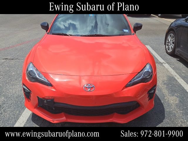 Used 2017 Toyota 86 860 Special Edition RWD image 2
