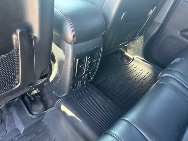 Used 2018 Jeep Grand Cherokee Trailhawk w/ Trailhawk Luxury Group AWD/4WD image 11