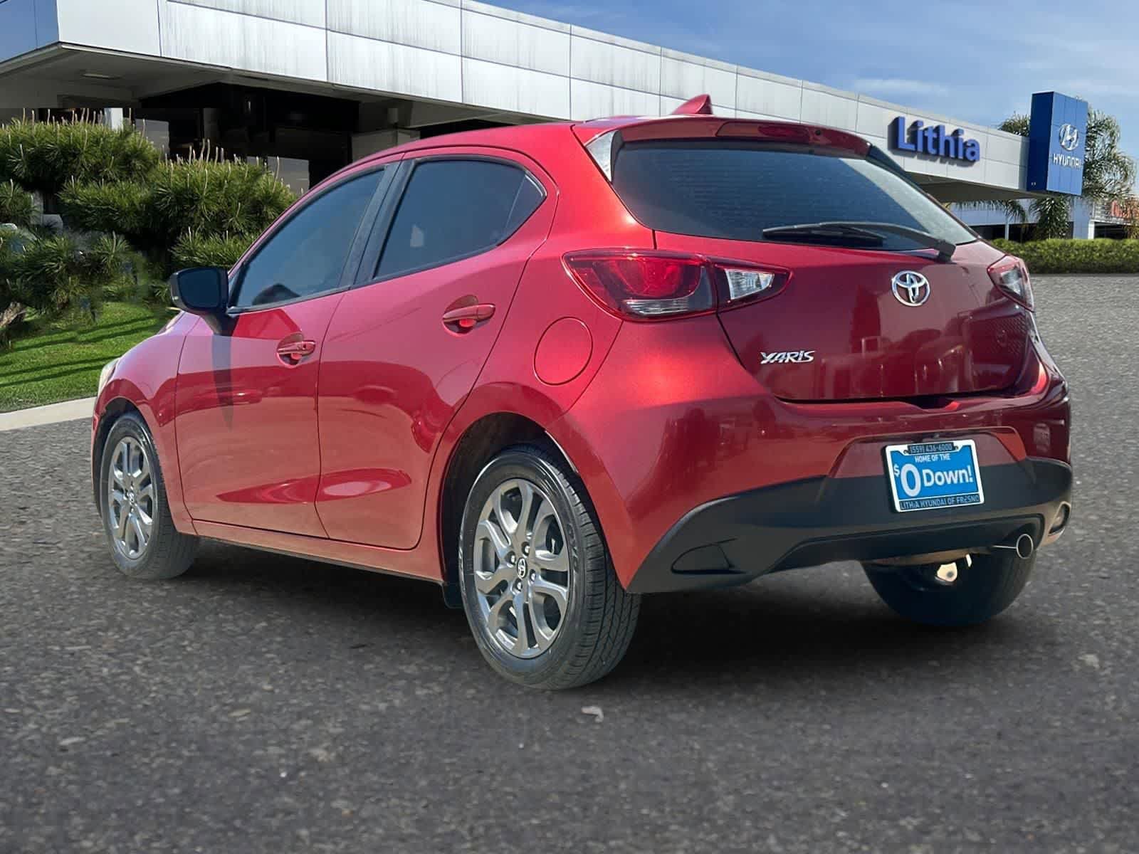 Used 2020 Toyota Yaris LE FWD image 7