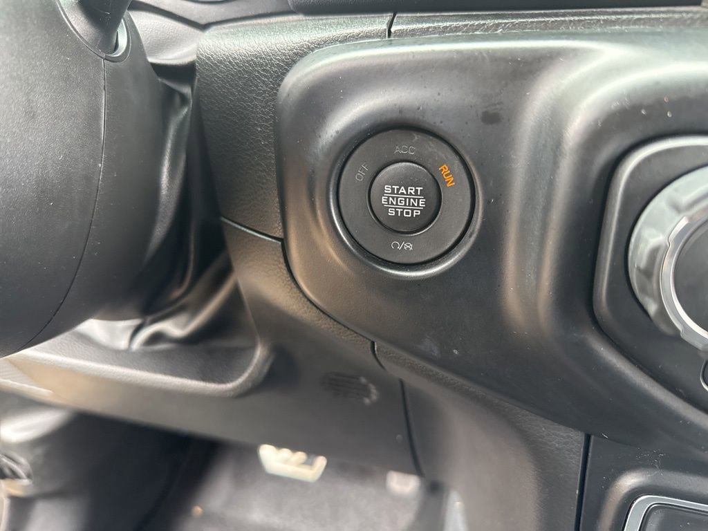 Used 2022 Jeep Wrangler Unlimited Sahara 4xe image 19