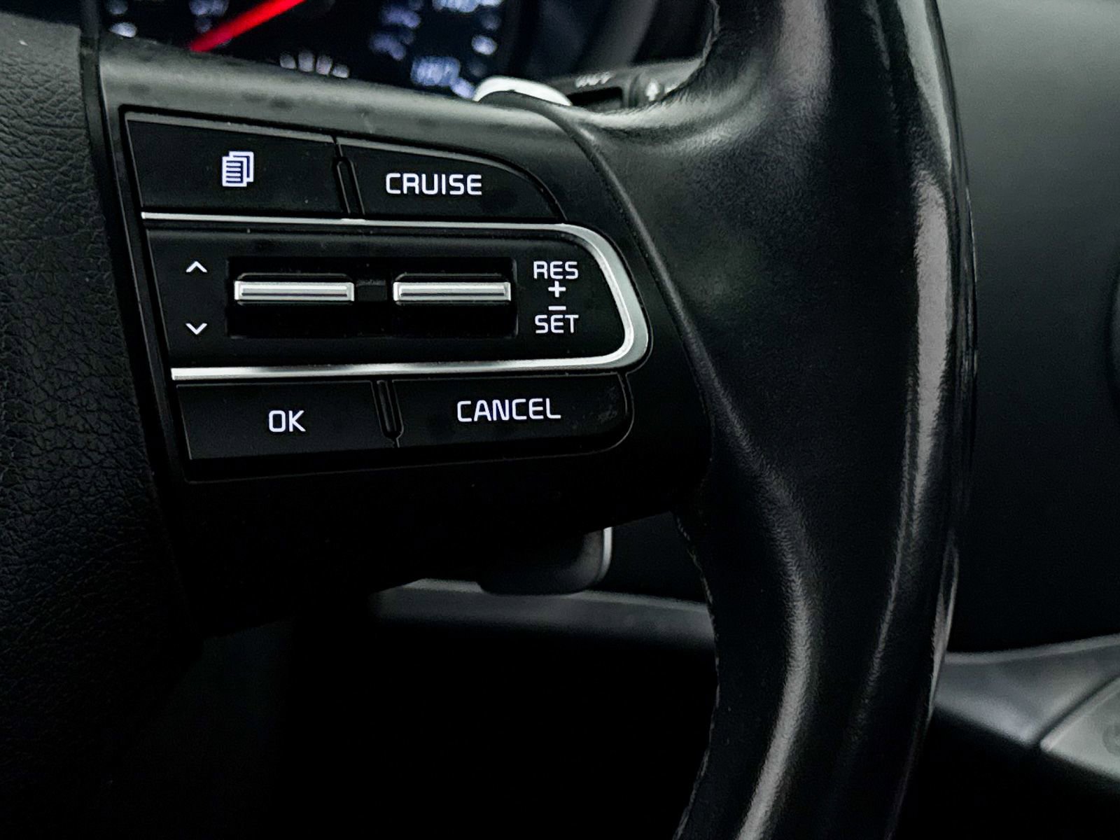 Used 2018 Kia Stinger Premium image 38