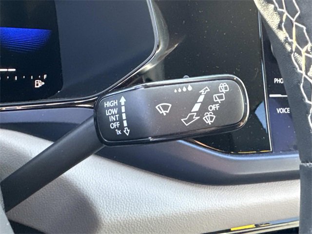 Certified 2022 Volkswagen Taos SE image 23