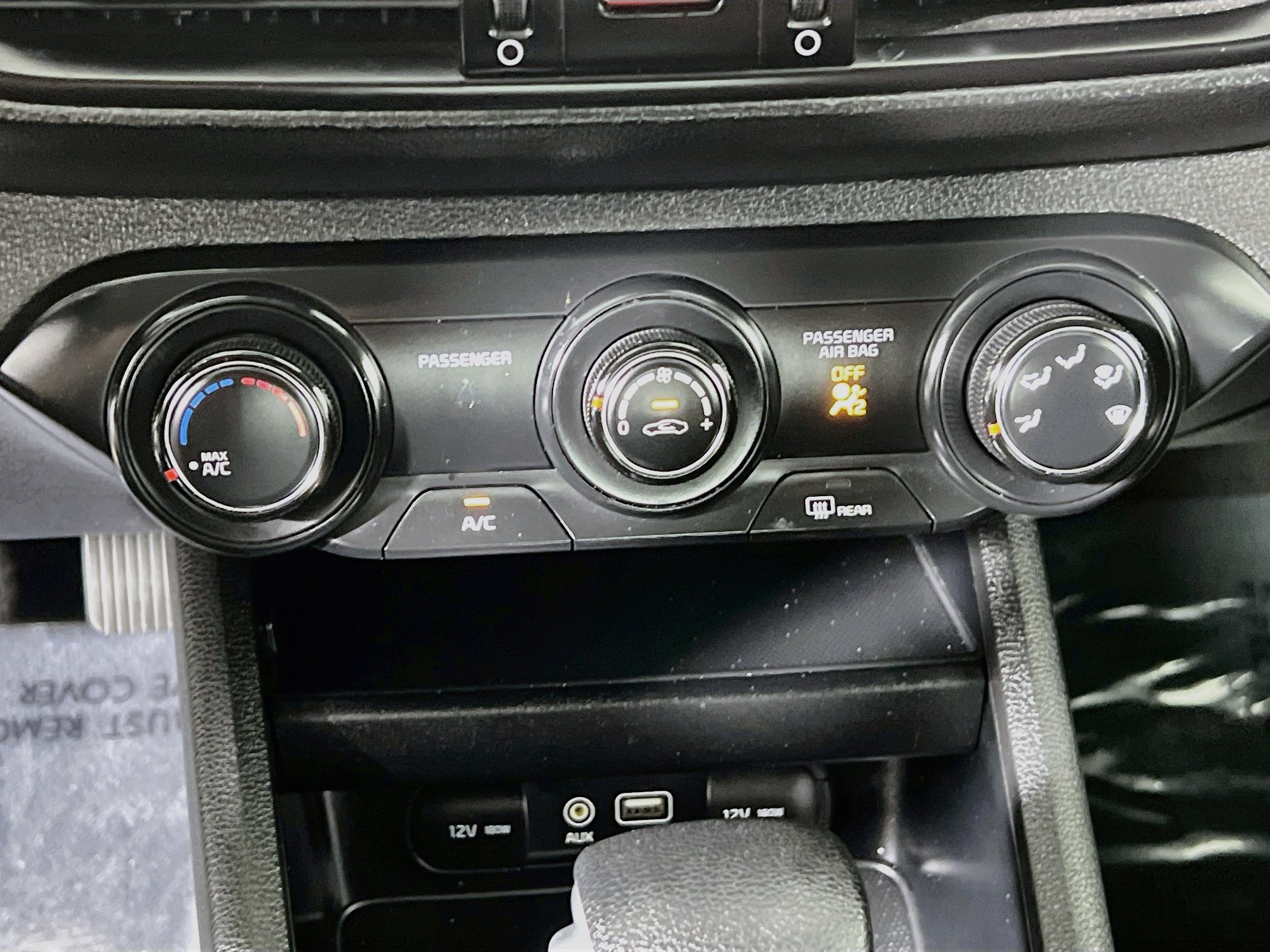 Used 2020 Kia Forte LXS FWD image 24