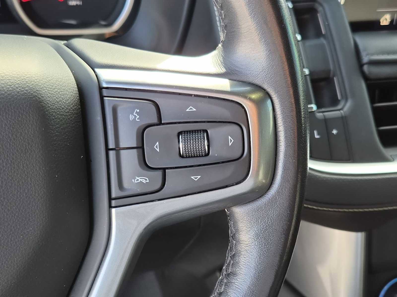 Used 2021 Chevrolet Suburban Premier image 21