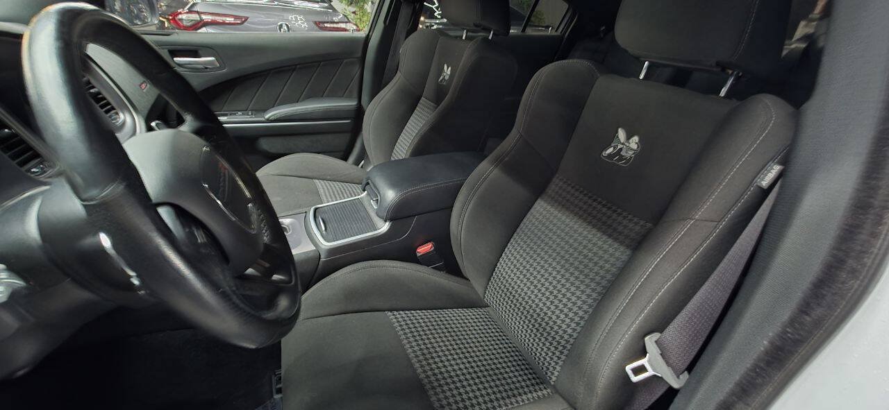Used 2022 Dodge Charger Scat Pack RWD image 16