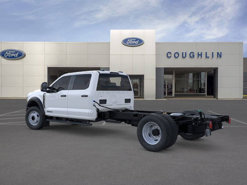 New 2026 Ford F550 4x4 Crew Cab image 4