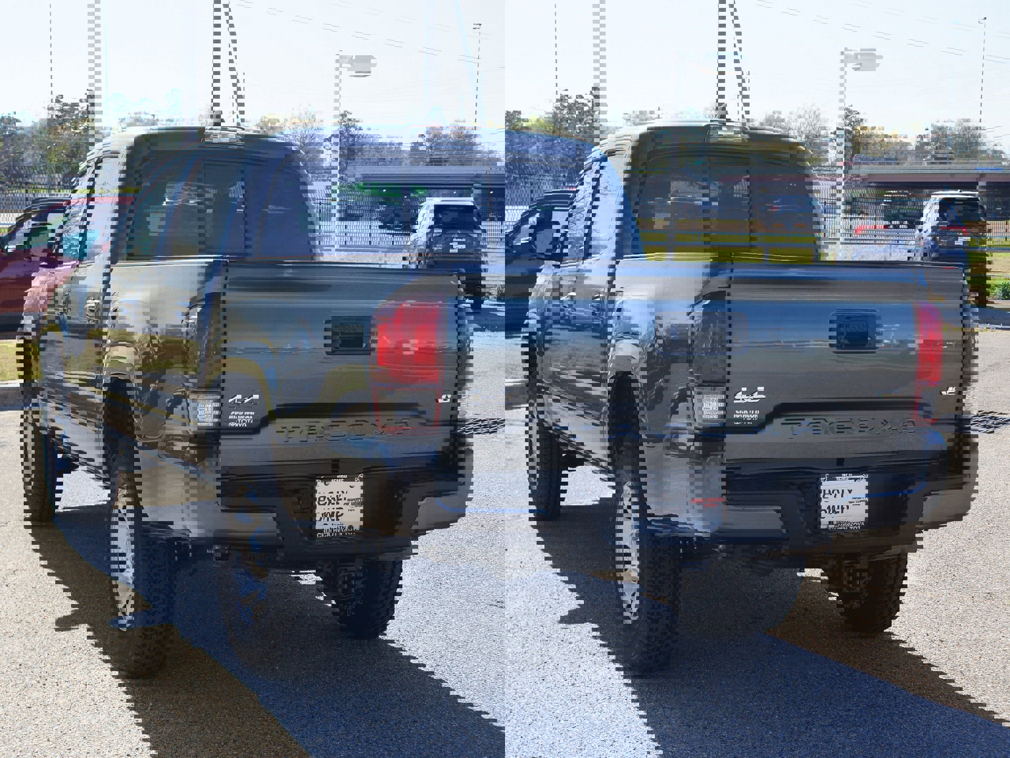 Used 2021 Toyota Tacoma SR image 13