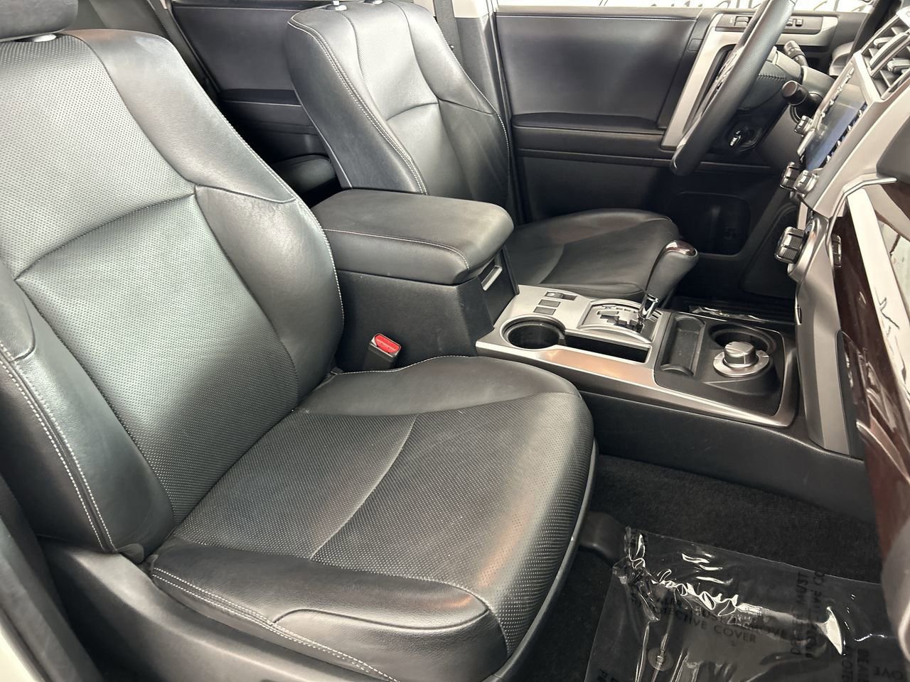 Used 2023 Toyota 4Runner Limited AWD/4WD image 26