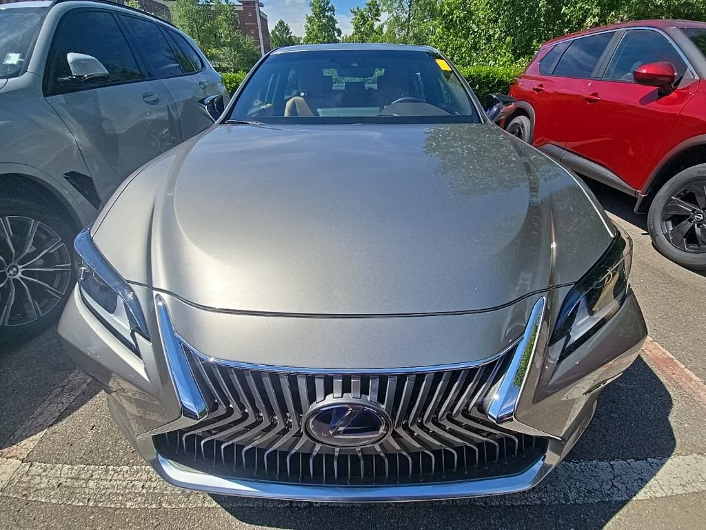 Used 2020 Lexus ES 300h w/ Premium Package FWD image 3