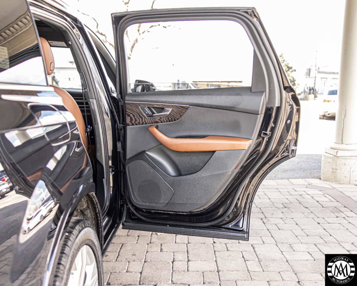 Used 2020 Audi Q7 3.0T Premium w/ Convenience Package image 29